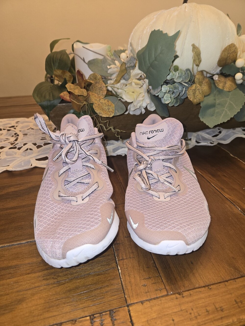 Nike Renew Women’s Light Pink - Picture 2 of 3